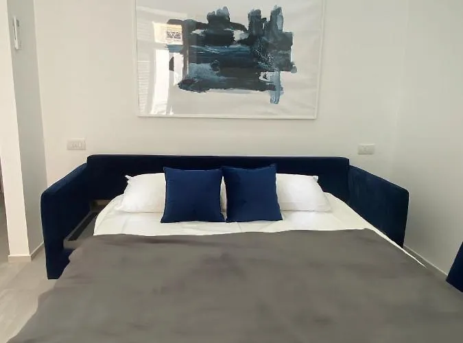 La Piccola Perla In The Square *