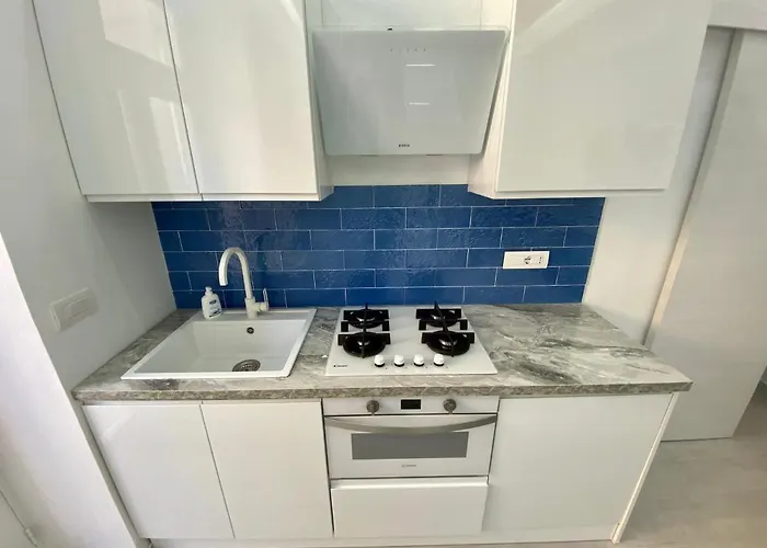 La Piccola Perla In The Square * 卡普里